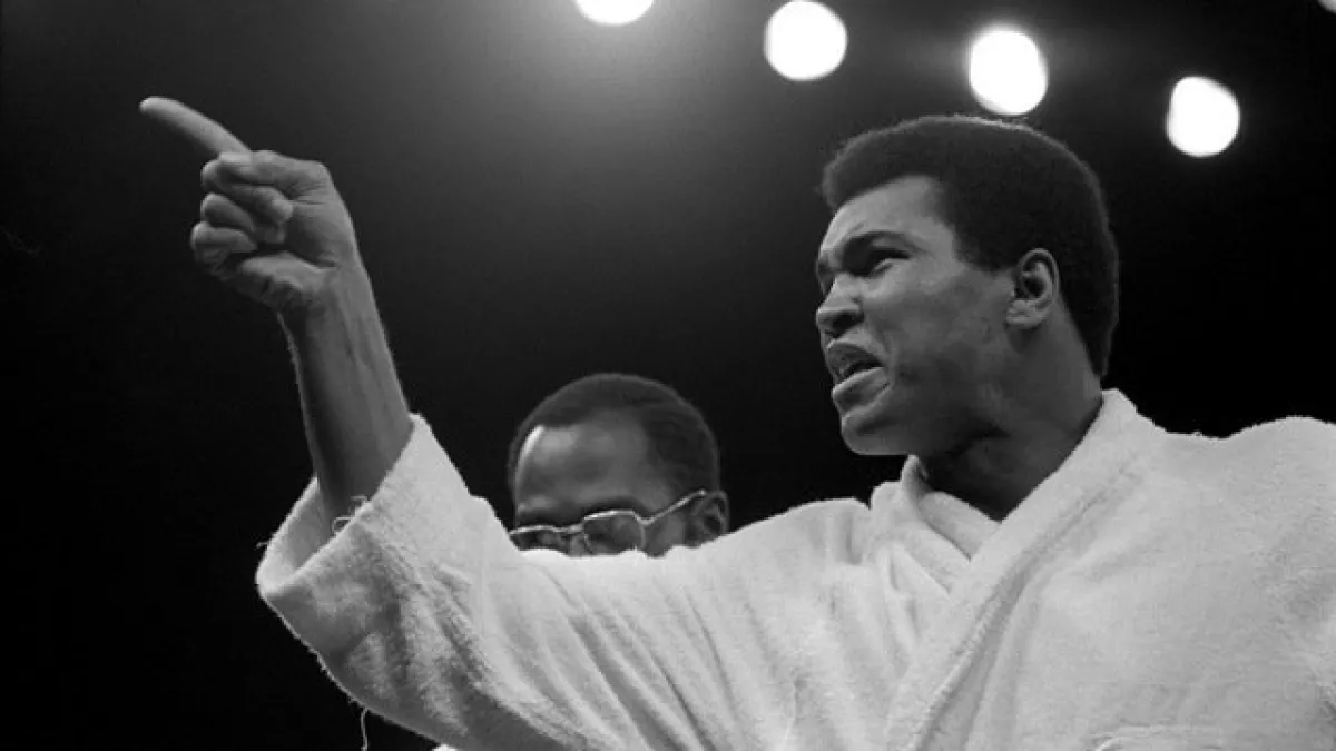 Guadeloupe1ère rend hommage à Mohamed ALI Mercredi 8 juin à 20 H 35 Boxeur Américain Mohamed Ali