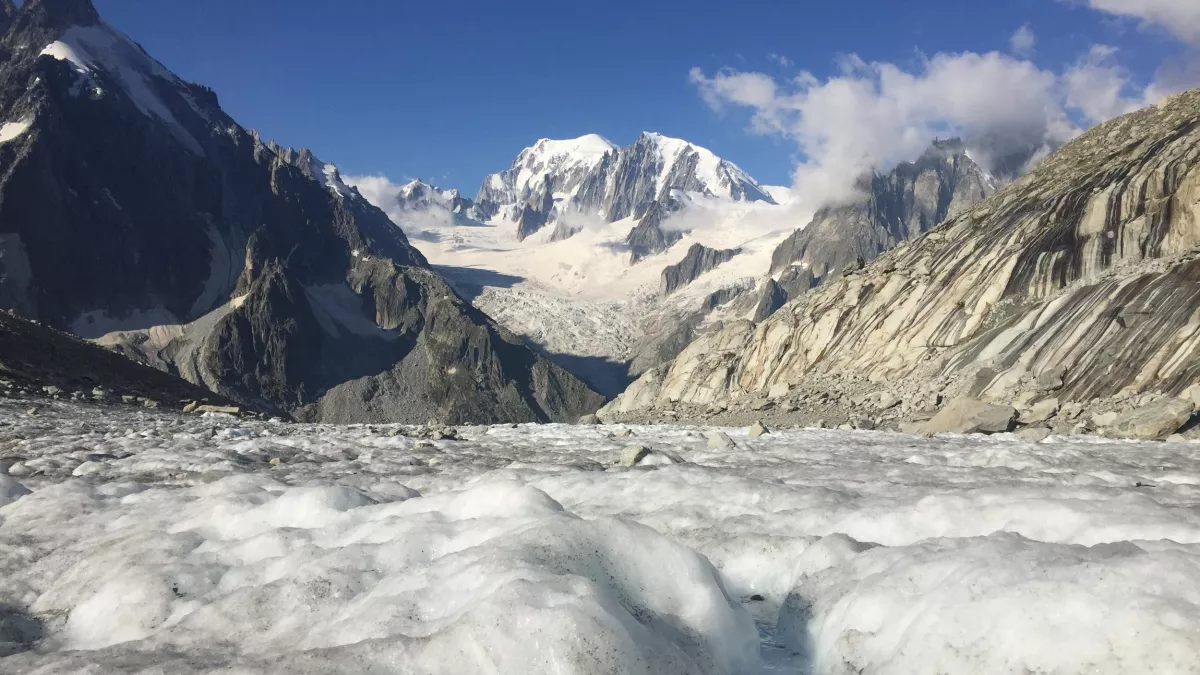 © Raynald Mérienne Des racines & des ailes : collection Passion patrimoine, photo du Mont-Blanc