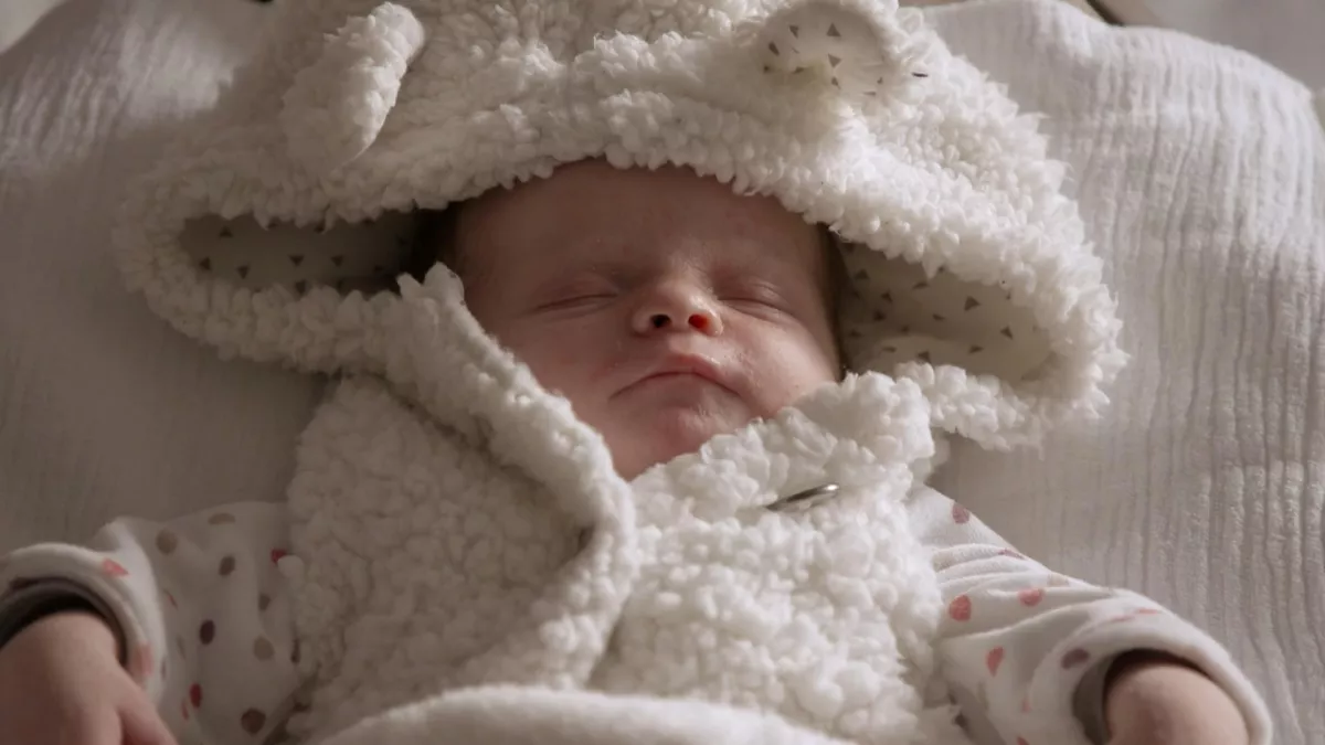 © PRESS & CO ET SI ON FAISAIT UN BÉBÉ ?