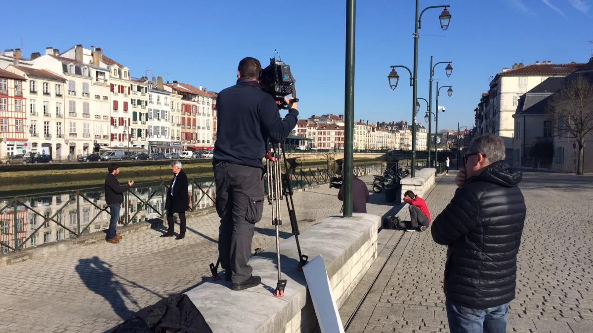 tournage au bord de la Nive tournage au bord de la Nive