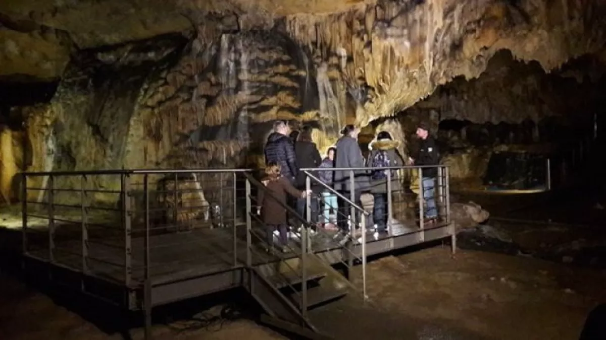 "Guides, la passion des grottes" © La Gaptière "Guides, la passion des grottes"© La Gaptière