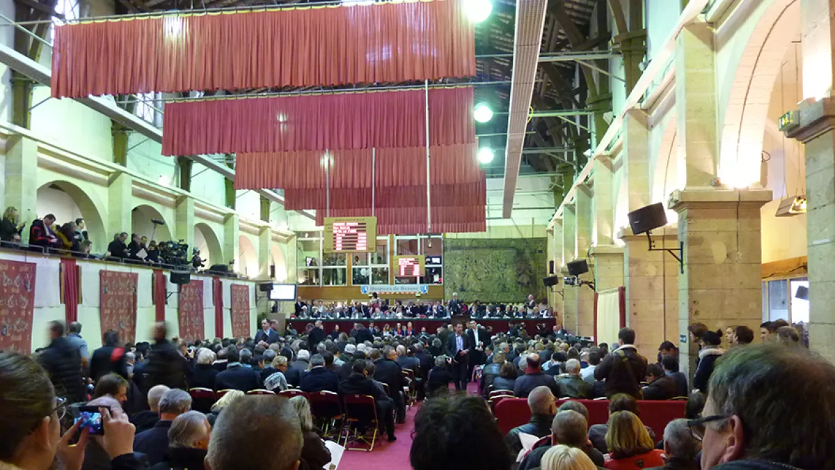 en direct avec France 3 Bourgogne-Franche-Comté Vivez la 157ème Vente des Vins des Hospices de Beaune