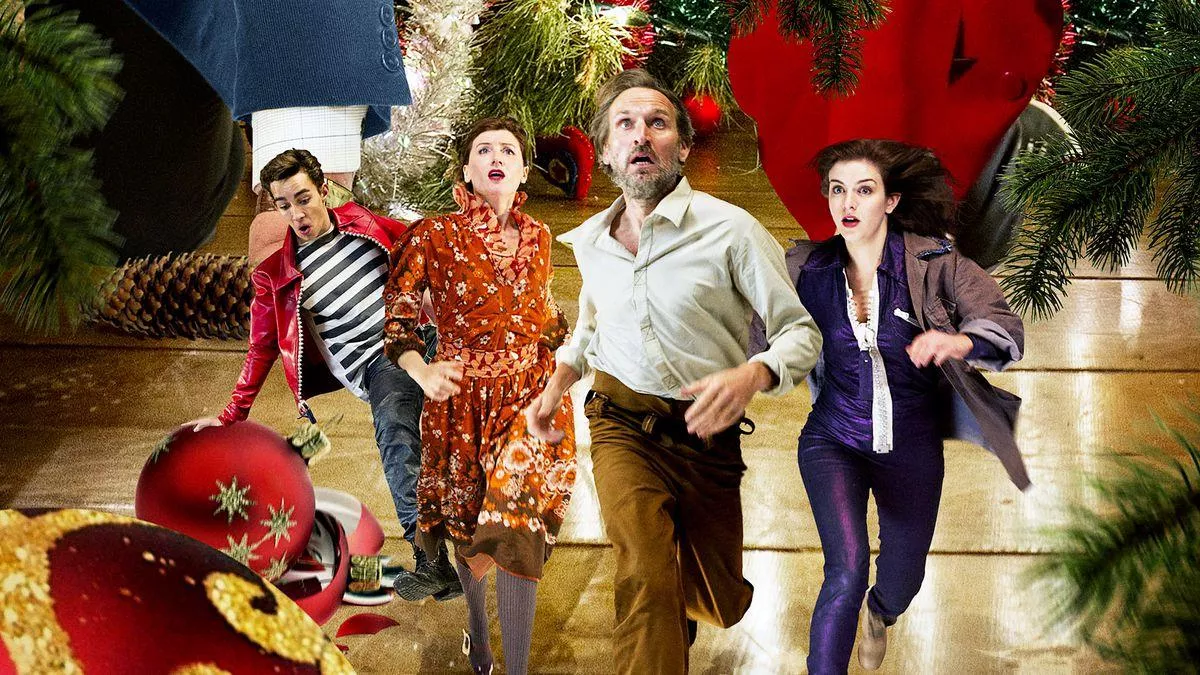 © 2011 NBCUniversal All Rights Reserved LE MINI NOEL DES BORROWERS