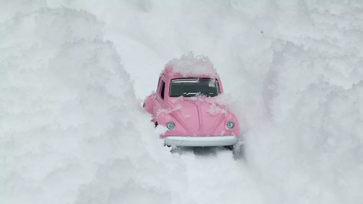 ©Pixabay Petite voiture dans la neige