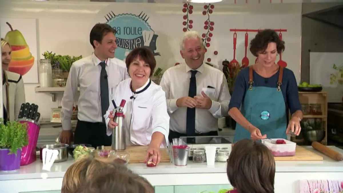 ça roule en cuisine - Nadine Troussard et Sophie Menut - crédit FTV