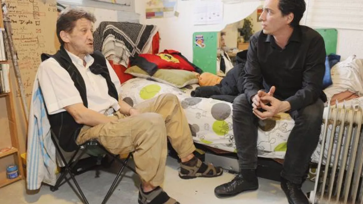 UN CHEZ SOI D ABORD UN CHEZ SOI D ABORD