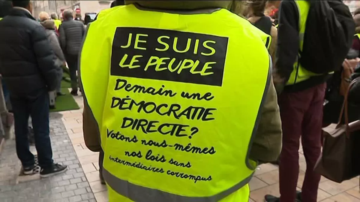 Gilets jaunes Dimanche en politique