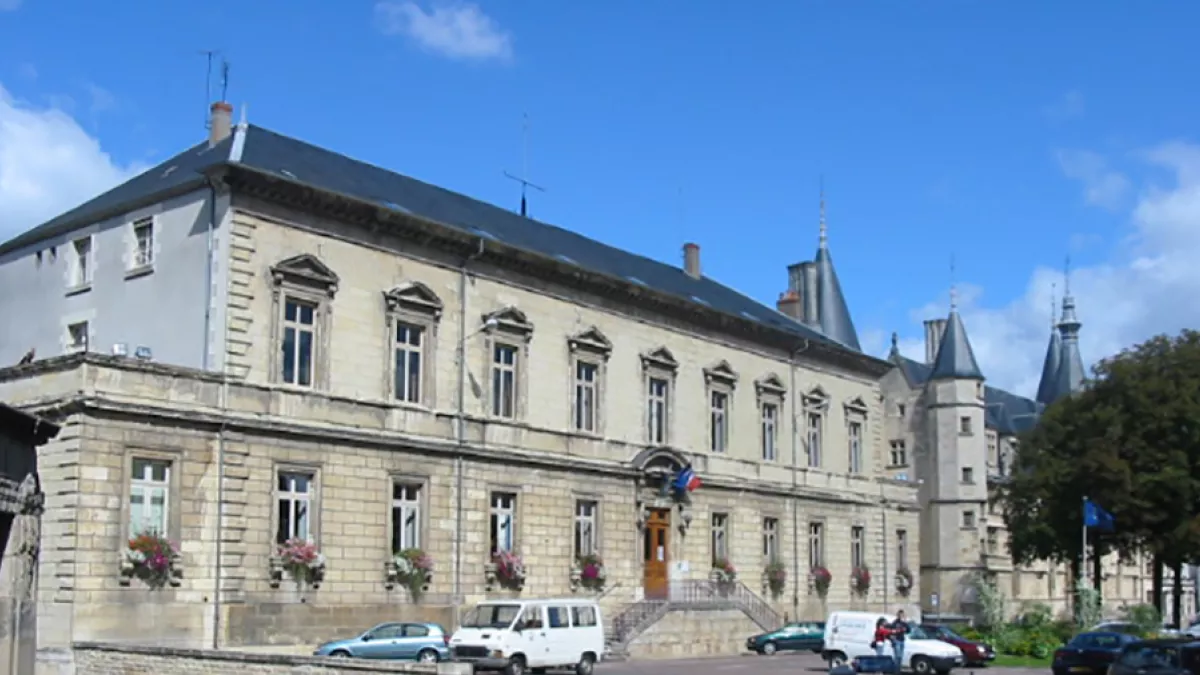 Mairie de Nevers Mairie de Nevers