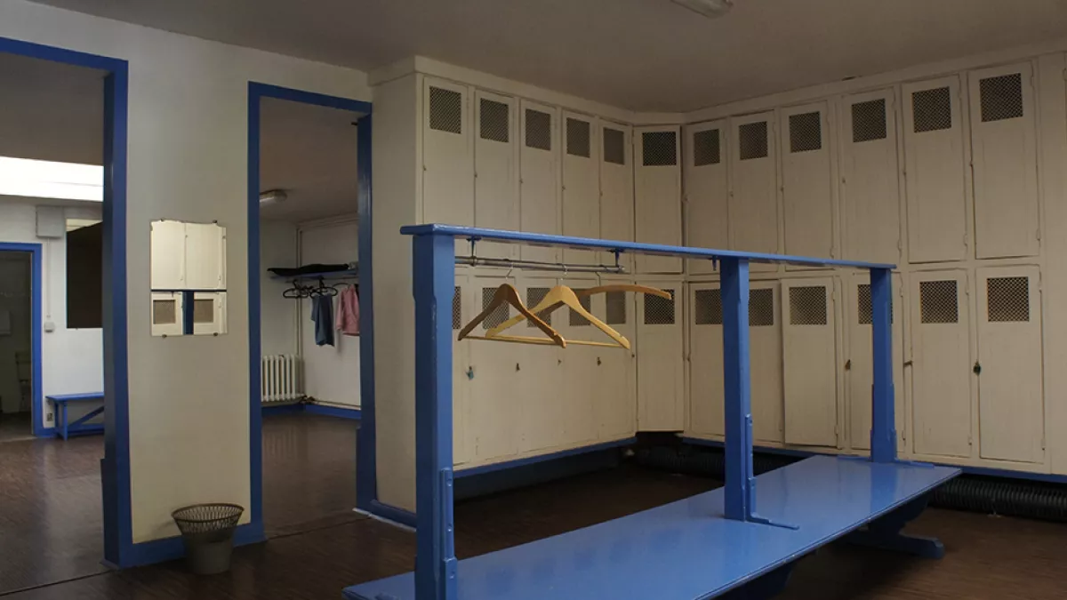 Vestiaire du tennis club : ©G.Garitan Dimanche en politique