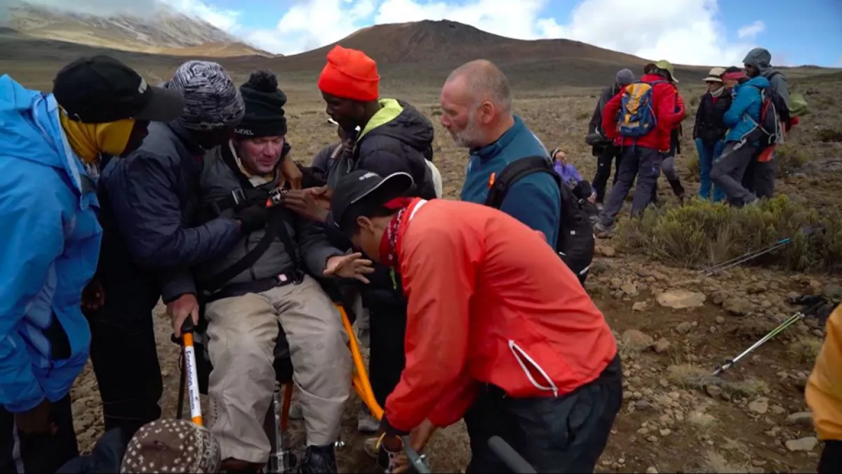Kilimandjaro du sommet de l'Afrique au sommet de l'état Kilimandjaro du sommet de l'Afrique au sommet de l'état