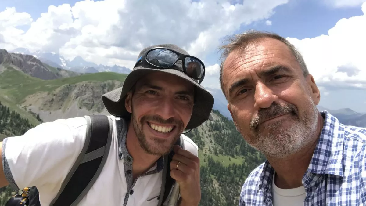 Julien, berger dans les Hautes-Alpes et Laurent Guillaume©Chroniques d'en Haut / FTV Julien, berger dans les Hautes-Alpes et Laurent Guillaume