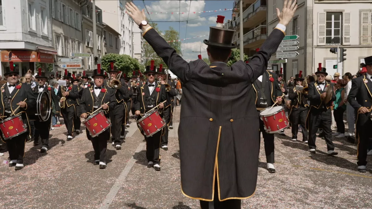 Les gueules sèches, vivre en fanfare