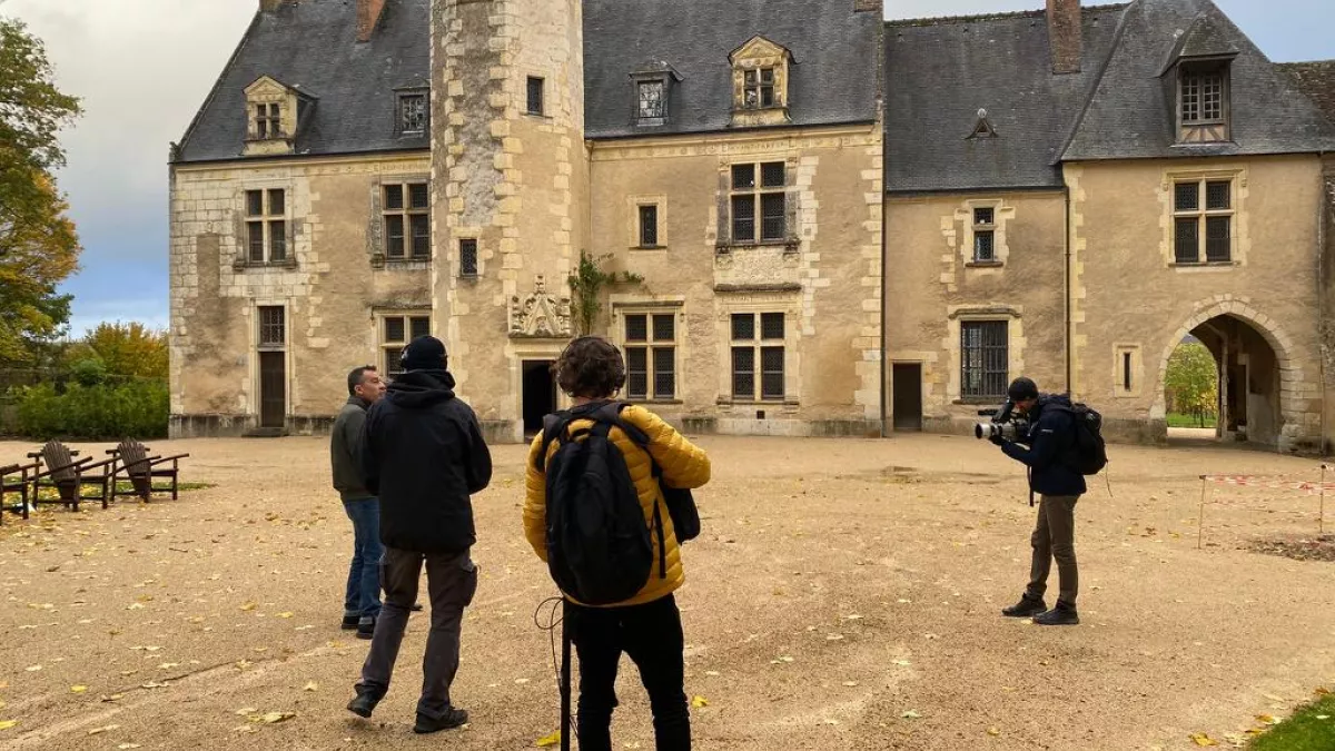 Des fourmis dans les jambes saison 3 ep 6
