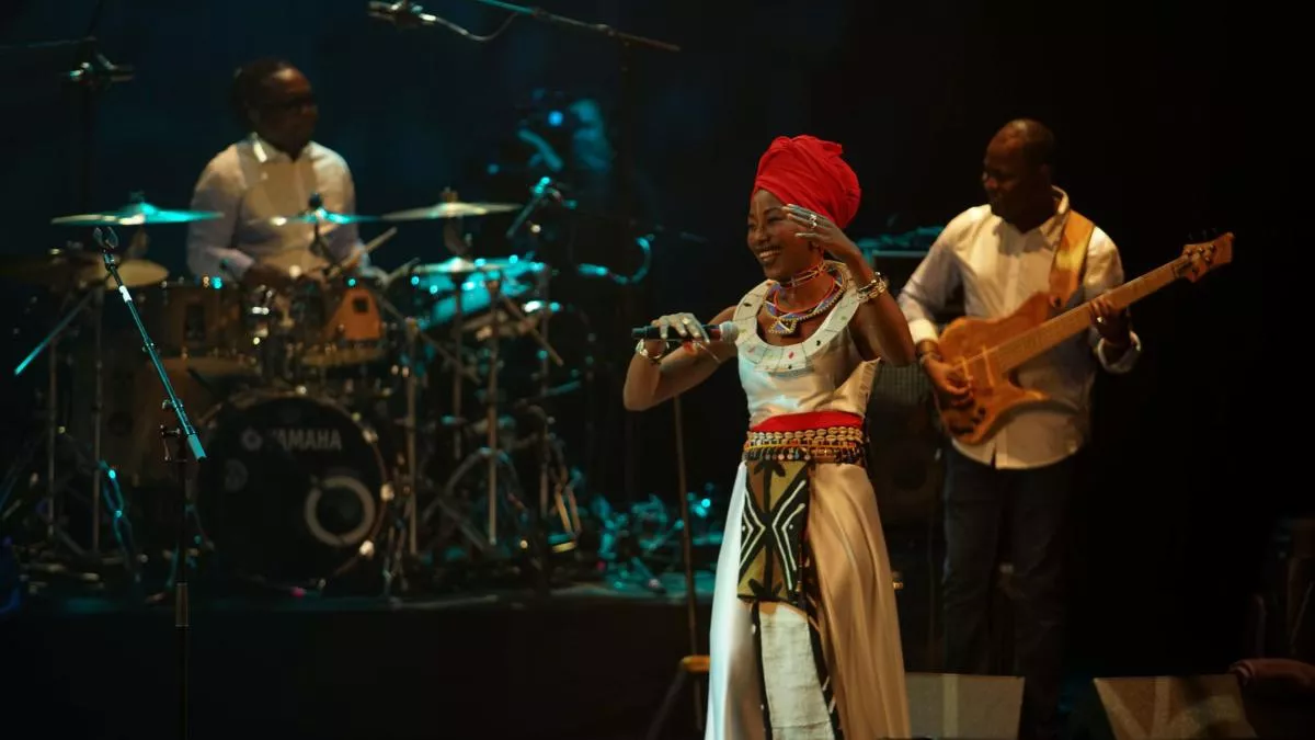 Fatoumata Diawara en live au Trianon