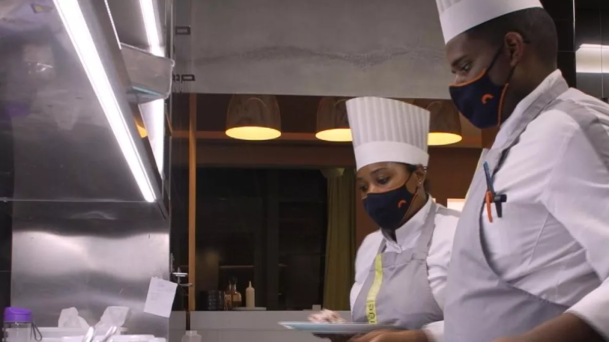 OUTRE-MER, LA CUISINE DES ETOILES OUTRE-MER, LA CUISINE DES ETOILES