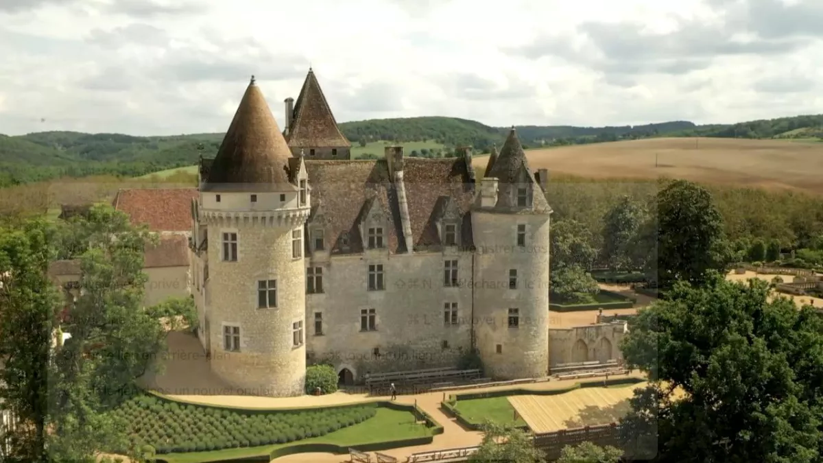 Au fil de la Dordogne Au fil de la Dordogne