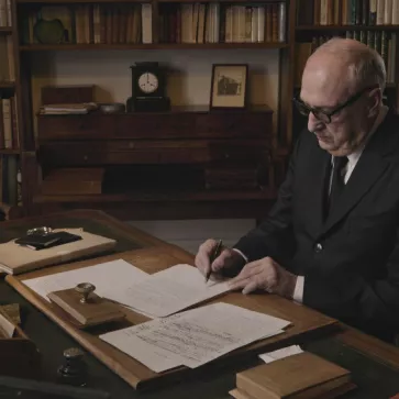 CHARLES DE GAULLE, HISTOIRE D'UN GEANT