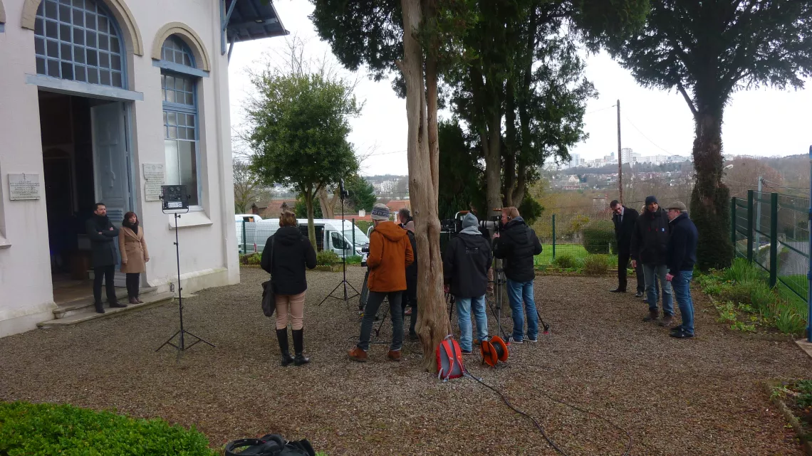 Equipe de tournage EDR à l'église St Serge de Colombelles