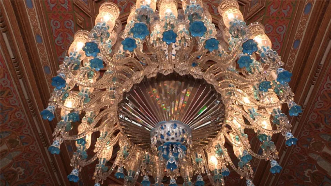 Lustre du palais de Beylerbeyui à Istanbul