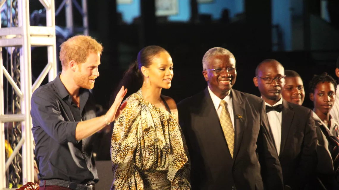 Rihanna et le prince Harry à un événement célébrant les 50 ans de l'indépendance de la Barbade