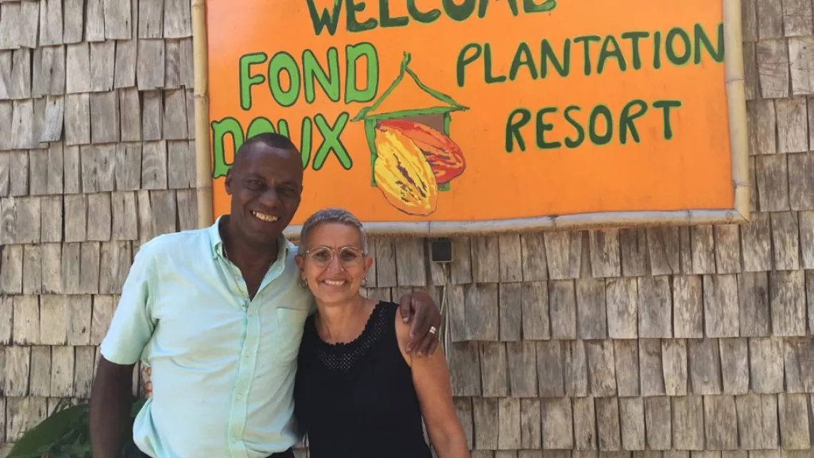 Lyton Lamontagne, propriétaire de Fond Doux, l'unique plantation de cacao biologique à Sainte-Lucie