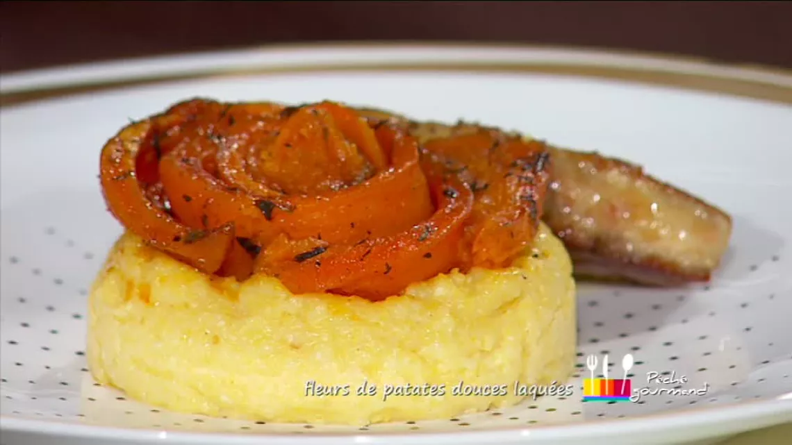 Assiette Fleurs de patates douces laquées