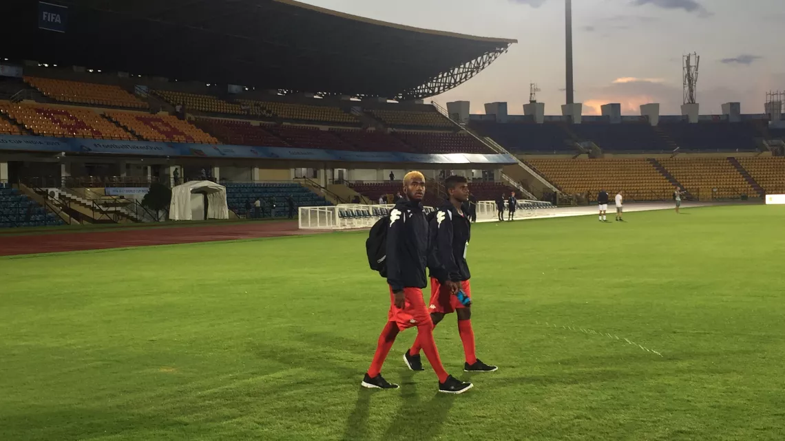 Découverte du stade Guwahati, Pierre Bako et Josuah Hlemu