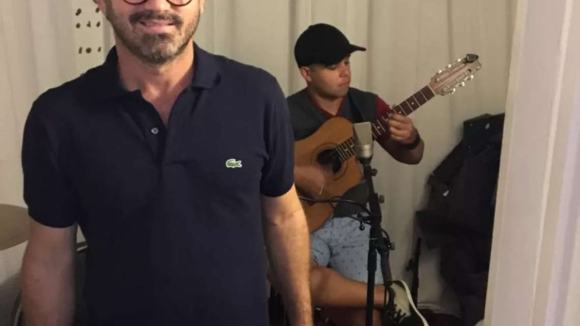 Enregistrement studio avec l'artiste Raùl Paz