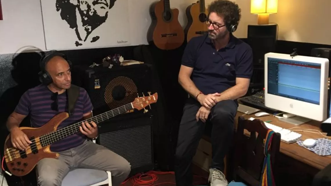 Enregistrement studio avec l'artiste Raùl Paz