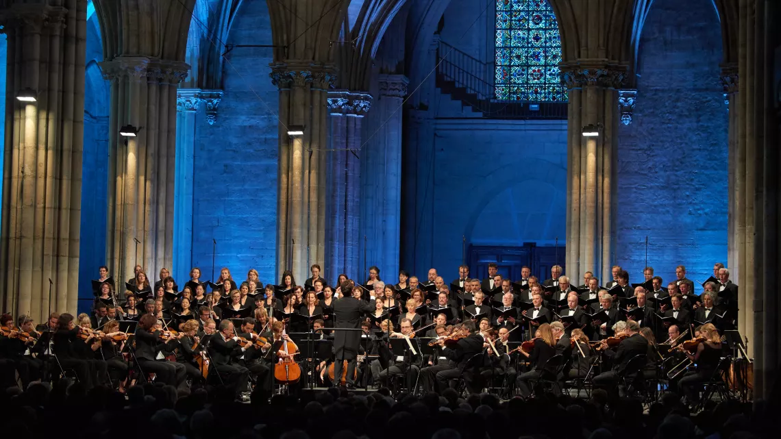 Orchestre national de France et Choeur de Radio France © Christophe Fillieule