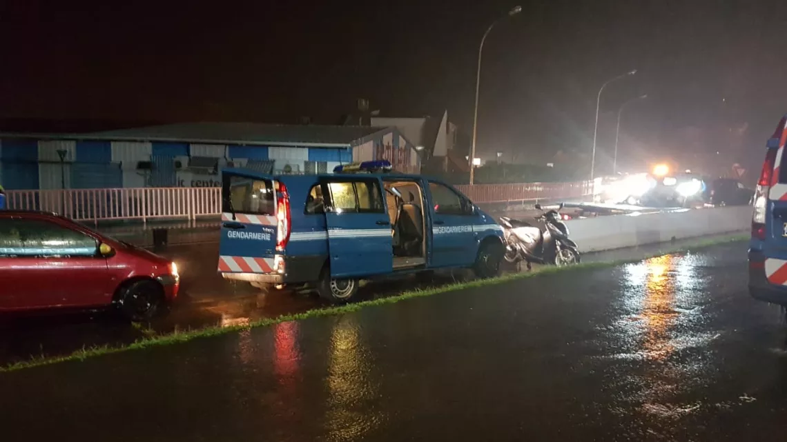 Place Publique Consommation Alcool : contrôle alcoolémie de Gendarmerie à Champigny Ducos