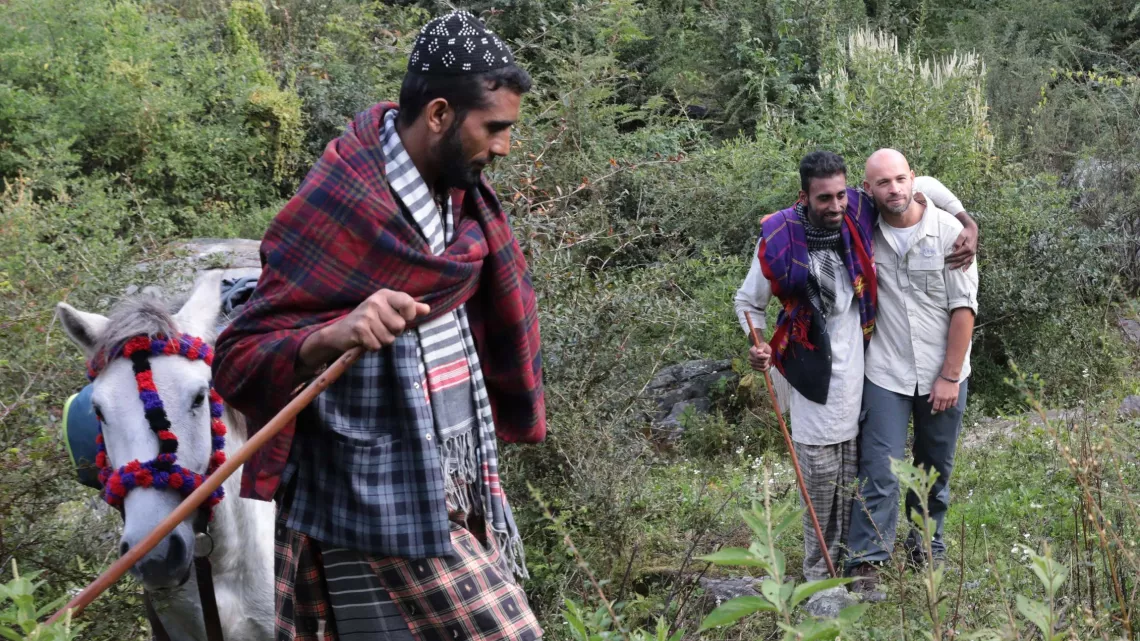 FRANCK GASTAMBIDE CHEZ LES VAN GUJJAR
