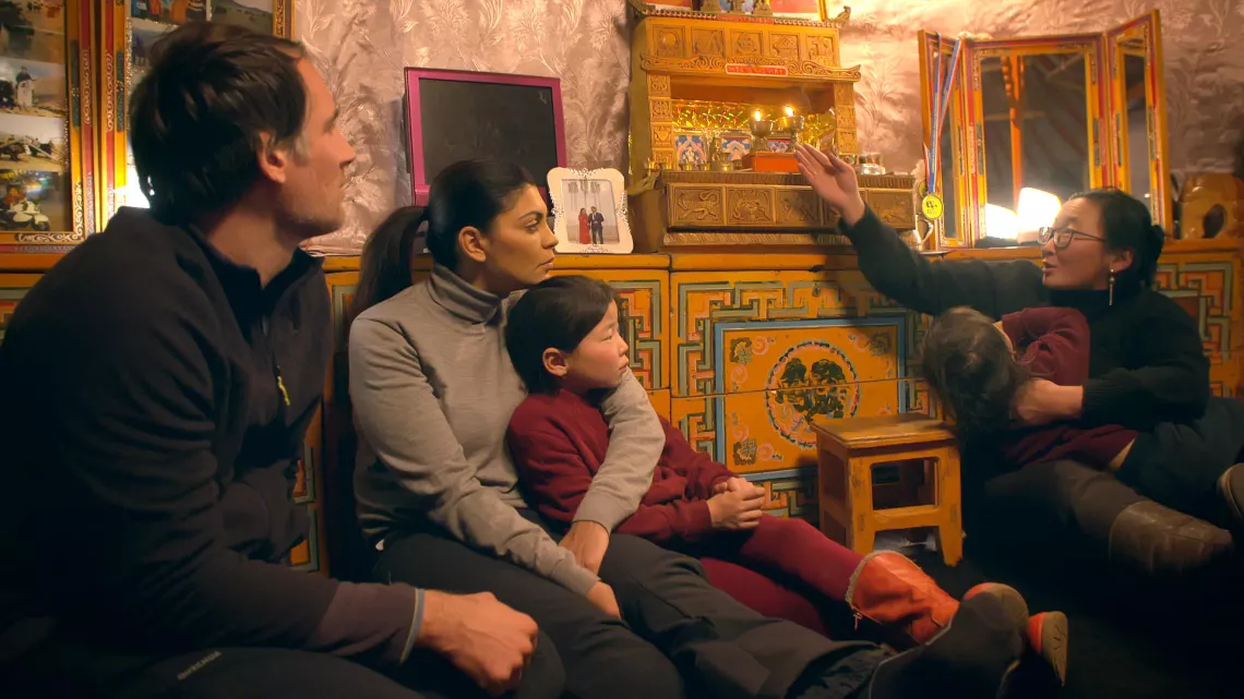 NAWELL MADANI CHEZ LES NOMADES DE MONGOLIE