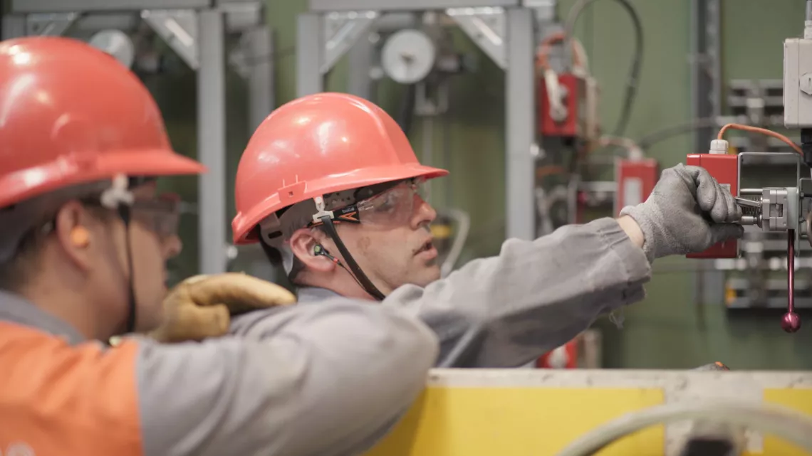 Les gars de l'usine