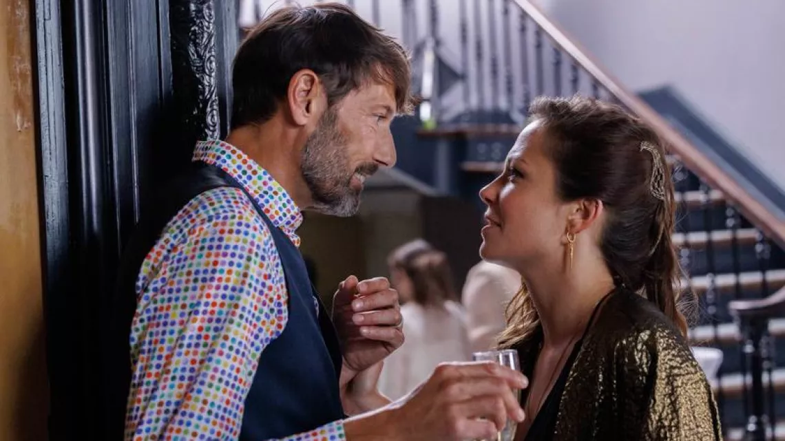 Laurent Kérusoré (Thomas Marci) et Dounia Coesens (Johanna Marci) 