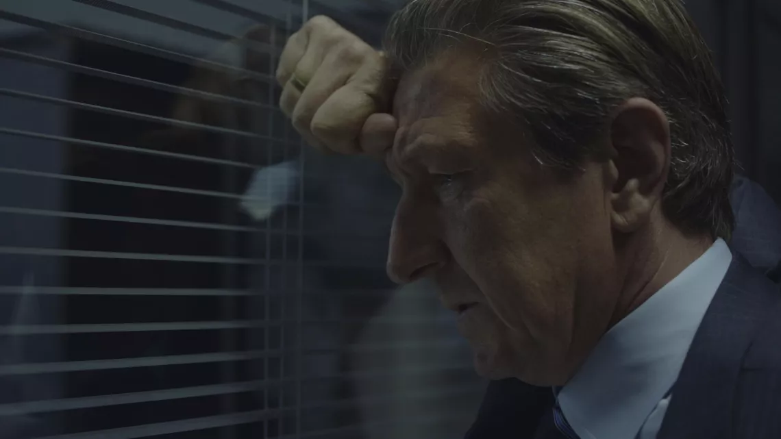 THE LAWYER S02