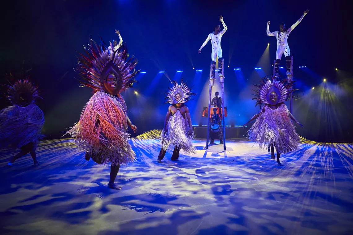 © Christophe Raynaud de Lage / Cirque Phenix © Christophe Raynaud de Lage / Cirque Phenix