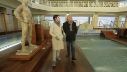 Églantine Éméyé et Stéphane Thebaut découvrent les splendeurs de La Piscine à Roubaix. © HL Production Églantine Éméyé et Stéphane Thebaut dans La Maison France 5