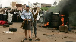 Sophie Okonedo et David Harewood-@Diverses Productions/Nojciech SZEPEL DR WINNIE L'AUTRE MANDELA