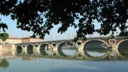 Meurtres à Toulouse Meurtres à Toulouse