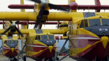 canadairs au sol ©ANNE-CHRISTINE POUJOULAT / AFP 