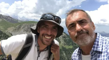 Julien, berger dans les Hautes-Alpes et Laurent Guillaume