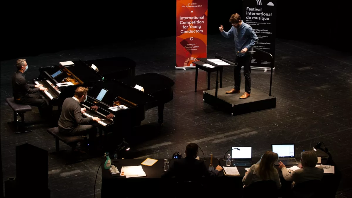 @Yves Petit - Concours de Jeunes Chefs d'Orchestre - 2021 @Yves Petit - Concours de Jeunes Chefs d'Orchestre - 2021